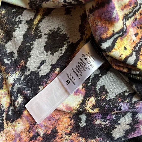 Lularoe Amber tie dye black green yellow pink purple hoodie sweatshirt size M - Picture 5 of 6